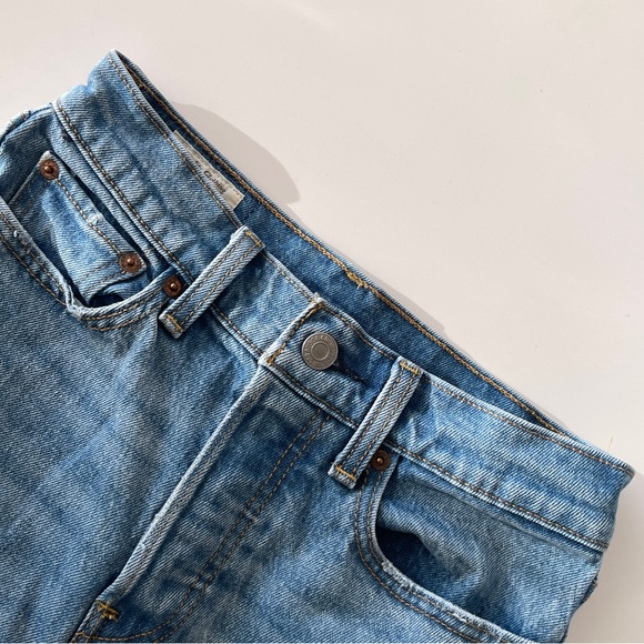 Levi's Wedgie Icon Jeans from Aritzia Medium Wash - Picture 7 of 16